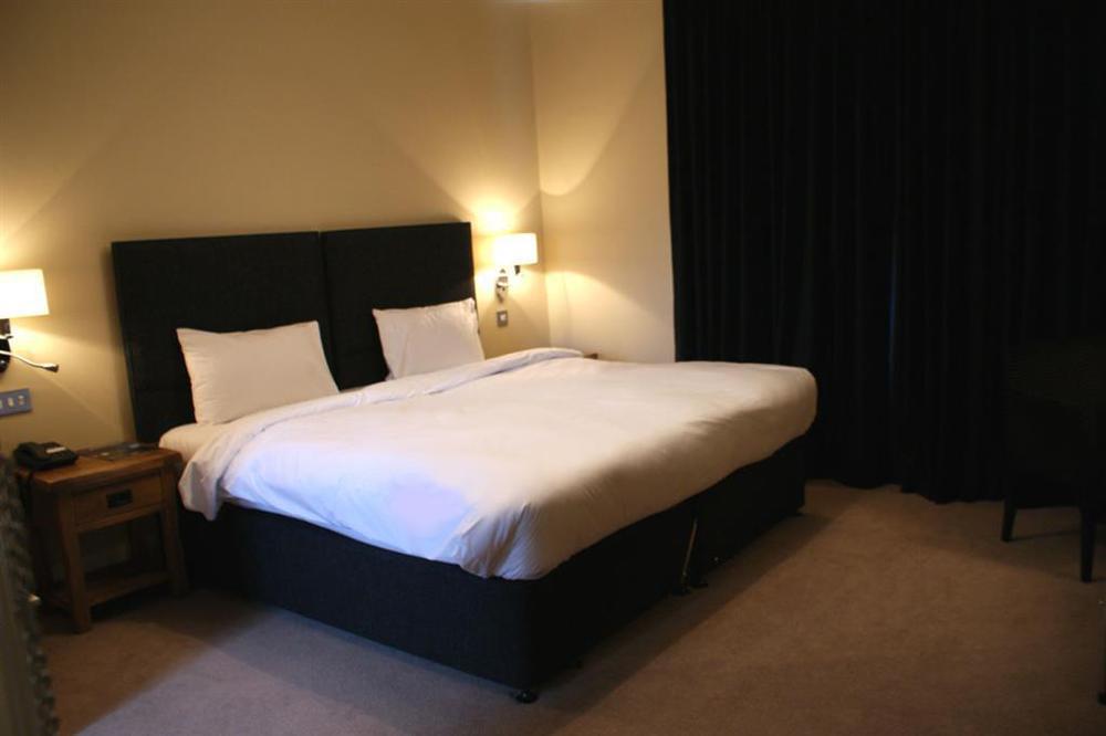 The Talbot Inn Woking Quarto foto